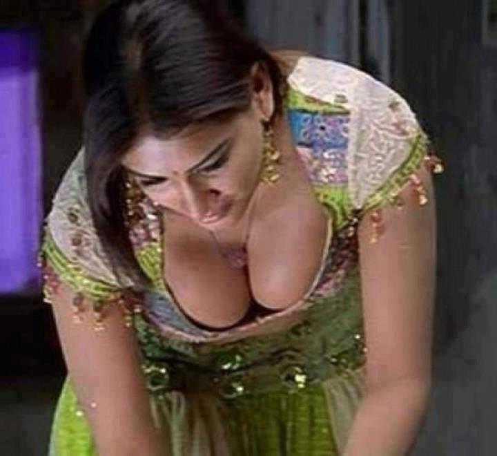 bisexual girls kissing and having sex sex girl deshi skirt